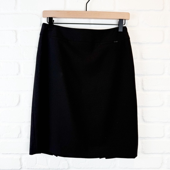 Tahari Arthur S. Levine Petite Black Short Pencil Skirt Side Zip 2P - Picture 1 of 9